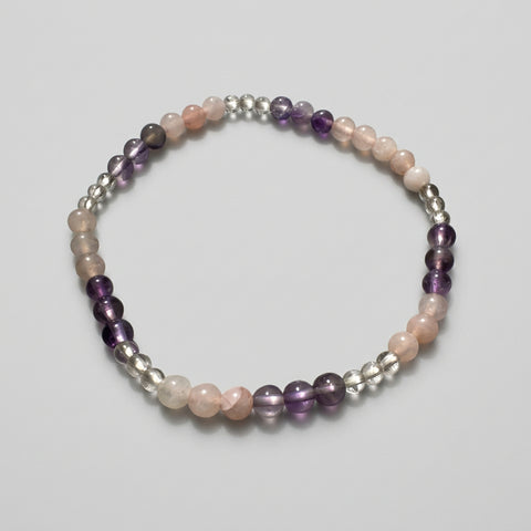 Amavida Healing Crystal Bracelet (Amethyst, Rose Quartz & Clear Quartz) - Incense Pro (Image 3)