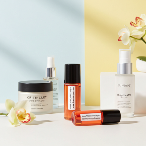 Amber White scented body oil bottle for nourishing dry skin, adding fragrance, and daily self-care.