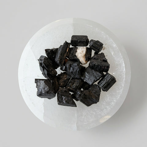 Black Tourmaline Raw Crystal - Incense Pro (Image 2)