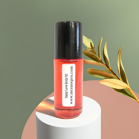 Daisy Love body oil bottle for dry skin relief, smoothing rough patches, and daily moisturizing.