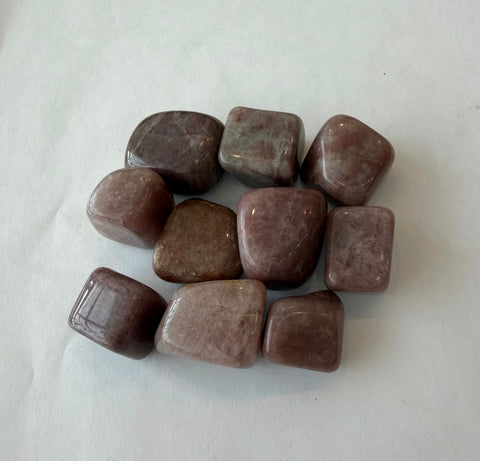 Lavender Quartz Tumbled Stones – mauve lilac polished crystals for relaxation and decor