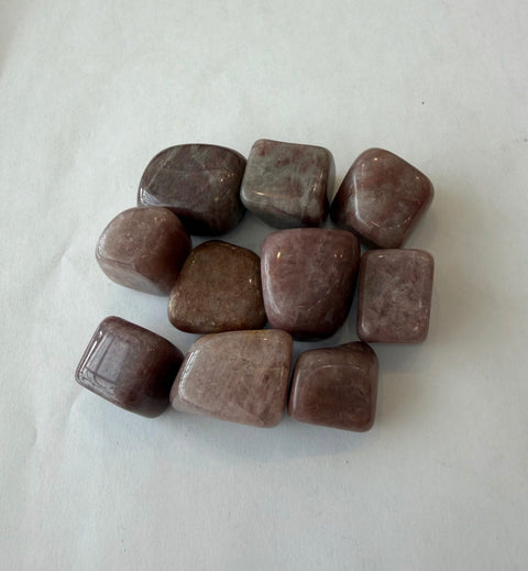 Lavender Quartz Tumbled Stone – natural crystal for meditation and home altar
