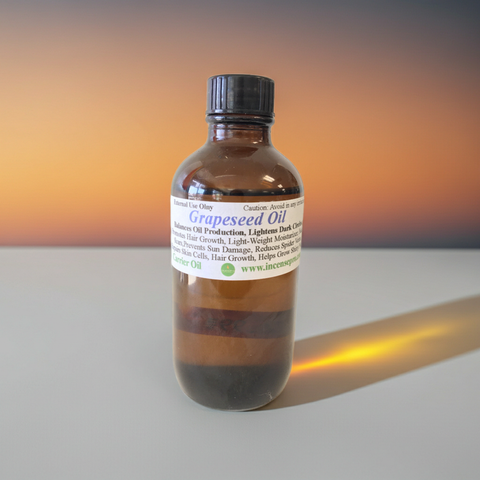 Lightweight grapeseed oil ideal for hair treatment and facial skincare routines.